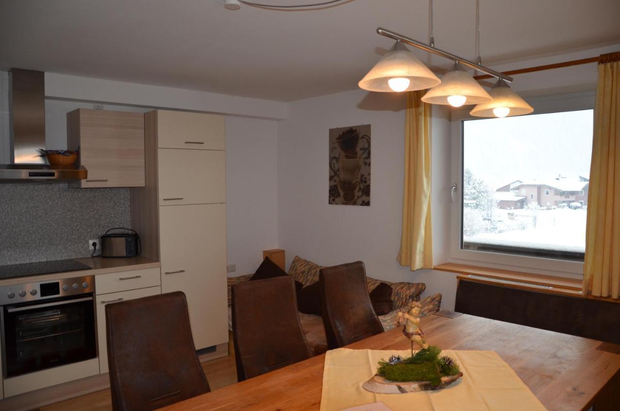 Ferienwohnung Garber Uderns Buitenkant foto